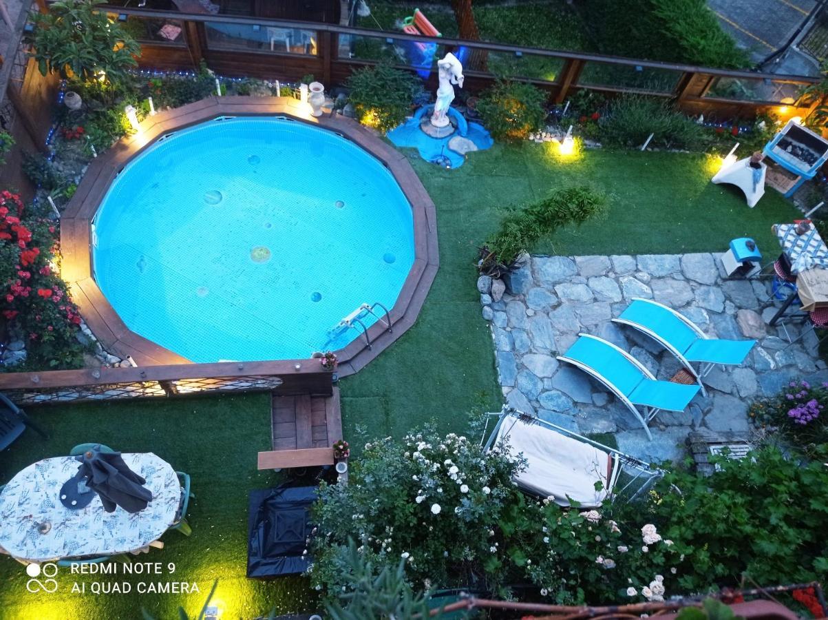 Comfortable Apartment With Panoramic View 65 M² Shared Pool Challand Saint Victor Exteriör bild